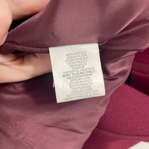 Trina Turk Fit & Flare Women's Dress Wine Pleated Short Cap Sleeve Zip Back 6/8 - Picture 8 of 11